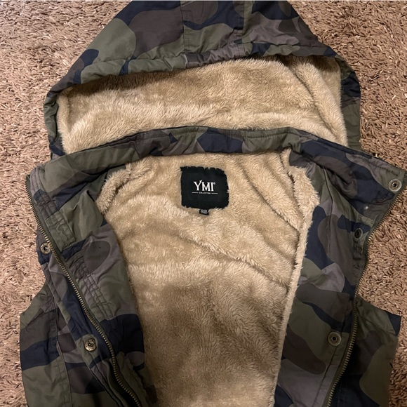 NWOT YMI camo hooded vest XS - Picture 2 of 3